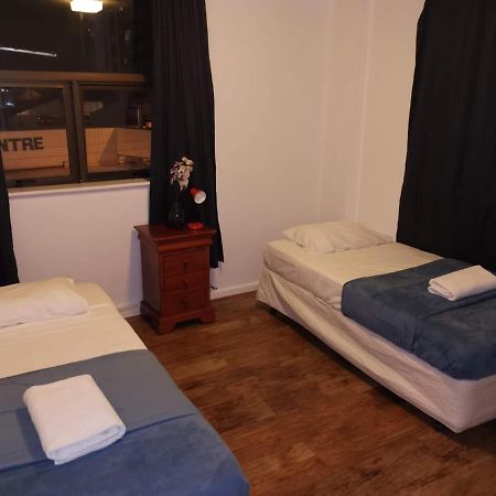 Surfers Holiday Apartments Голд-Кост Экстерьер фото