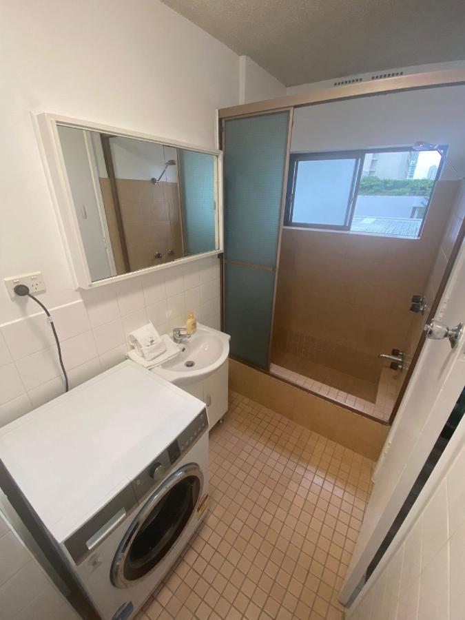 Surfers Holiday Apartments Голд-Кост Экстерьер фото