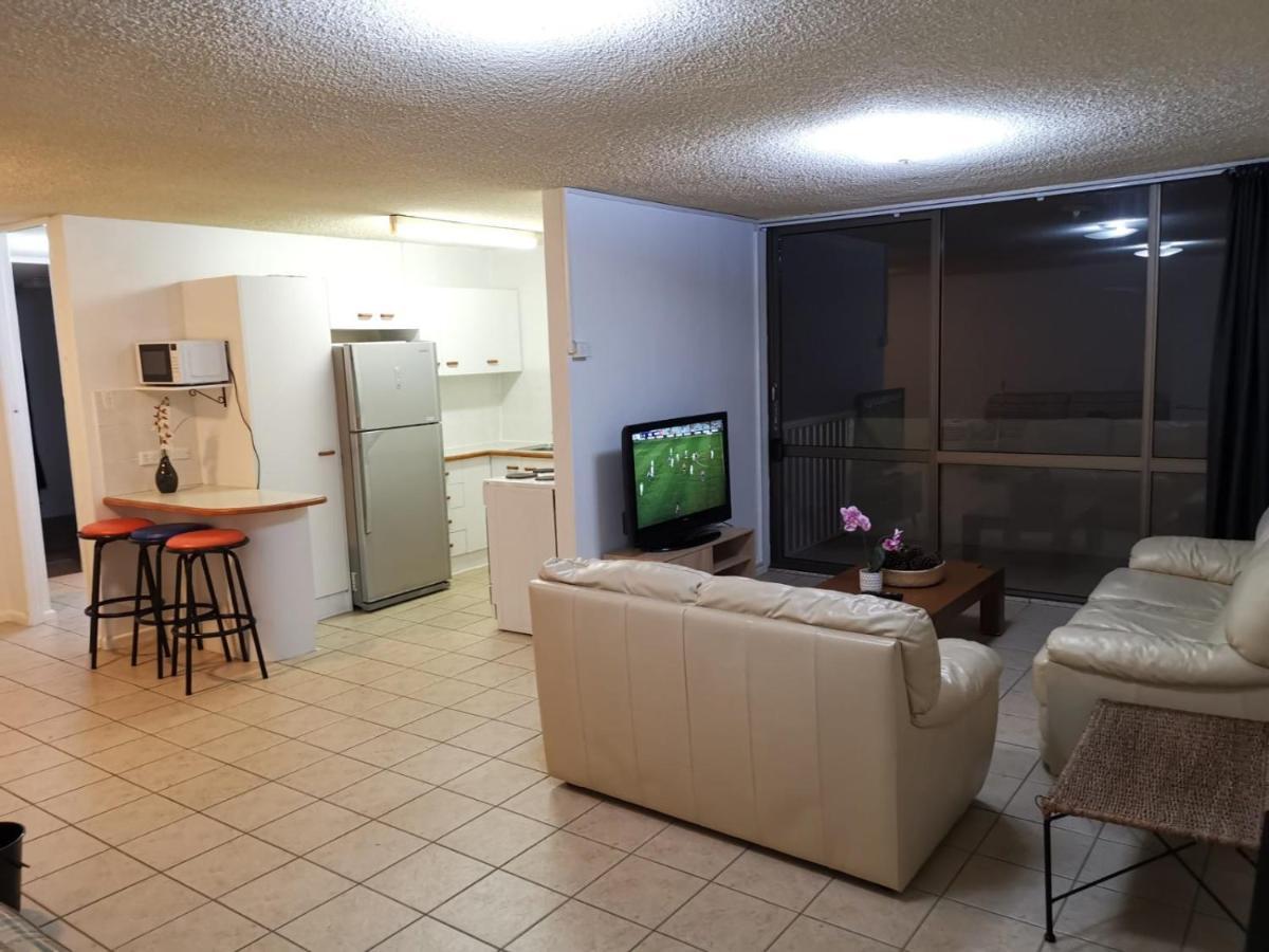 Surfers Holiday Apartments Голд-Кост Экстерьер фото
